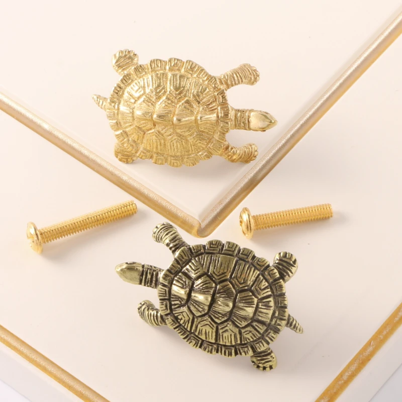 Brass Furniture New Chinese Golden Money Turtle Creative Turtle Cabinet Children's Bedroom Door Wardrobe Door Handle
Brass Furniture New Chinese Golden Money Turtle Creative Turtle Cabinet Children's Bedroom Door Wardrobe Door Handle