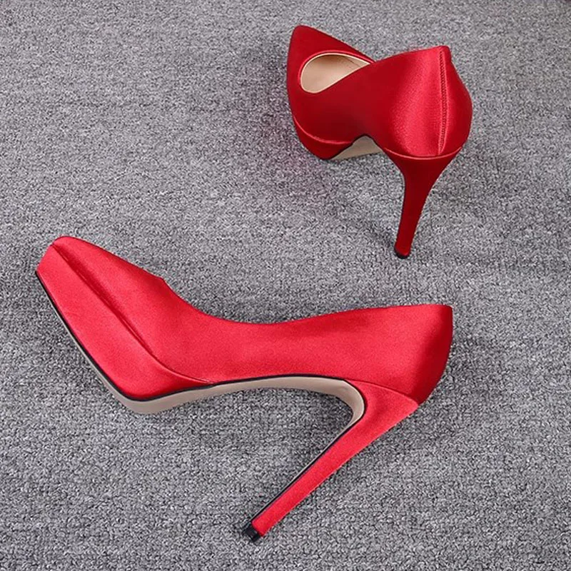 Sexy Ladies Pointed Toe Platform High Heels Silk Shiny Leather Shallow Slip On Pumps Women Wedding Party Outfit Shoes
Sexy Ladies Pointed Toe Platform High Heels Silk Shiny Leather Shallow Slip On Pumps Women Wedding Party Outfit Shoes