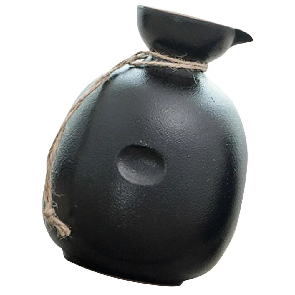 Ceramic Jug 500ml Black Clay Sake Bottle Classic Japanese Material Easy Clean Restaurant Home Kitchen Bar Use
Ceramic Jug 500ml Black Clay Sake Bottle Classic Japanese Material Easy Clean Restaurant Home Kitchen Bar Use