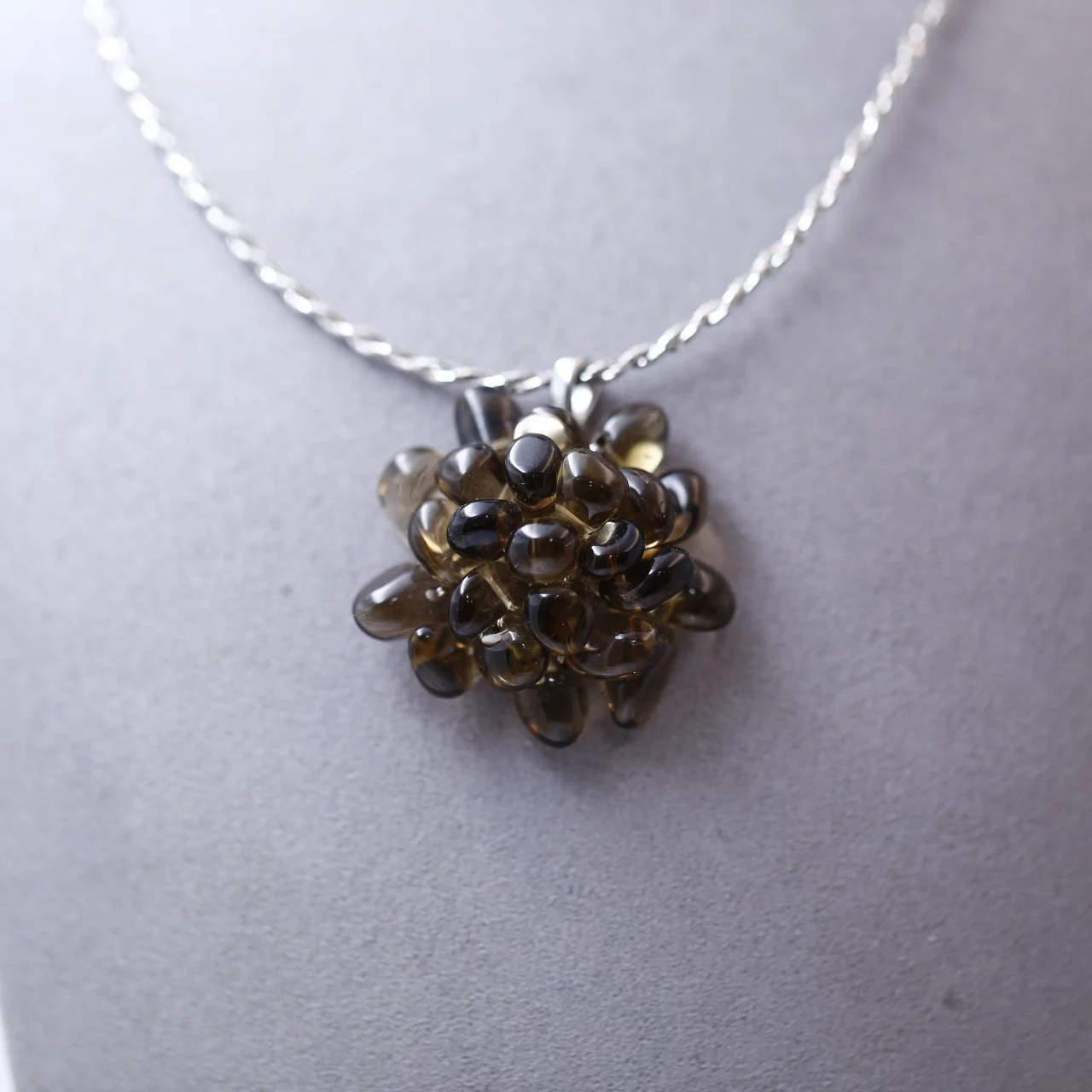 Handmade Natural Freeform Polished Surface Flower Style Smoky Quartz Crystal Pendant Fine Jewelry Festival Gift
Handmade Natural Freeform Polished Surface Flower Style Smoky Quartz Crystal Pendant Fine Jewelry Festival Gift
