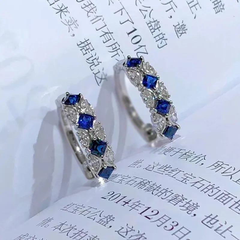 New 925 Silver Women's Fashion Colorful Treasure Artificial Blue Gang Simulation Diamond Earrings for Daily Retro Fashion
New 925 Silver Women's Fashion Colorful Treasure Artificial Blue Gang Simulation Diamond Earrings for Daily Retro Fashion