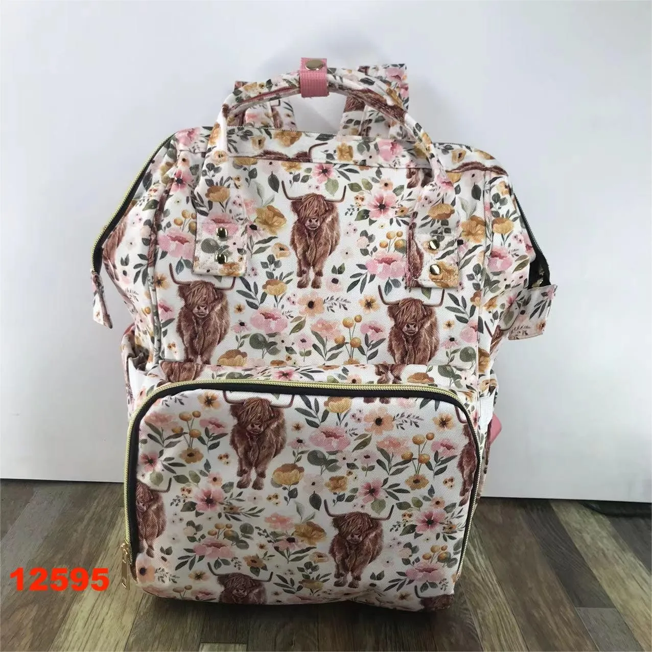 Wholesale Mommy Bag Children Diaper Bag Big Volume Backpack Pink Duck Goose Casual Bags Zipper Backpack
Wholesale Mommy Bag Children Diaper Bag Big Volume Backpack Pink Duck Goose Casual Bags Zipper Backpack