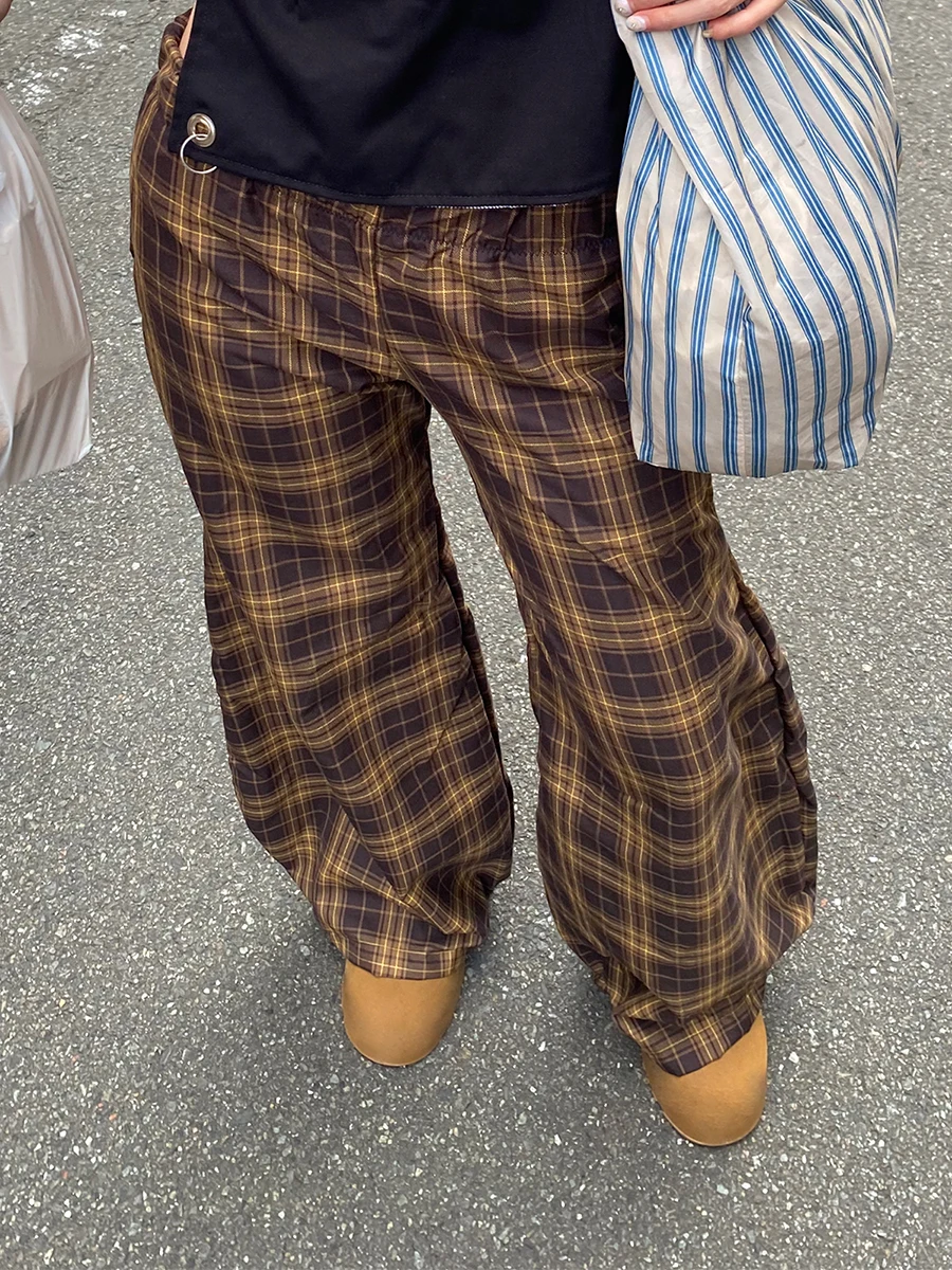 Korean Fashion Plaid Pants Women Harajuku Girly Fairycore Checked Trousers Female Y2K Oversized Wide Leg Pants Streetwear
Korean Fashion Plaid Pants Women Harajuku Girly Fairycore Checked Trousers Female Y2K Oversized Wide Leg Pants Streetwear