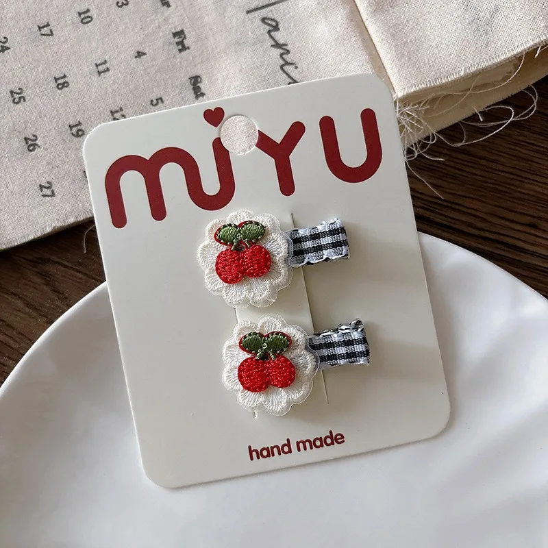 Korean Plaid Hair Clips for Girls Blue Whit Strawberry Cherry Embroidery BB Hairpins Children Bangs Hair Accessories
Korean Plaid Hair Clips for Girls Blue Whit Strawberry Cherry Embroidery BB Hairpins Children Bangs Hair Accessories