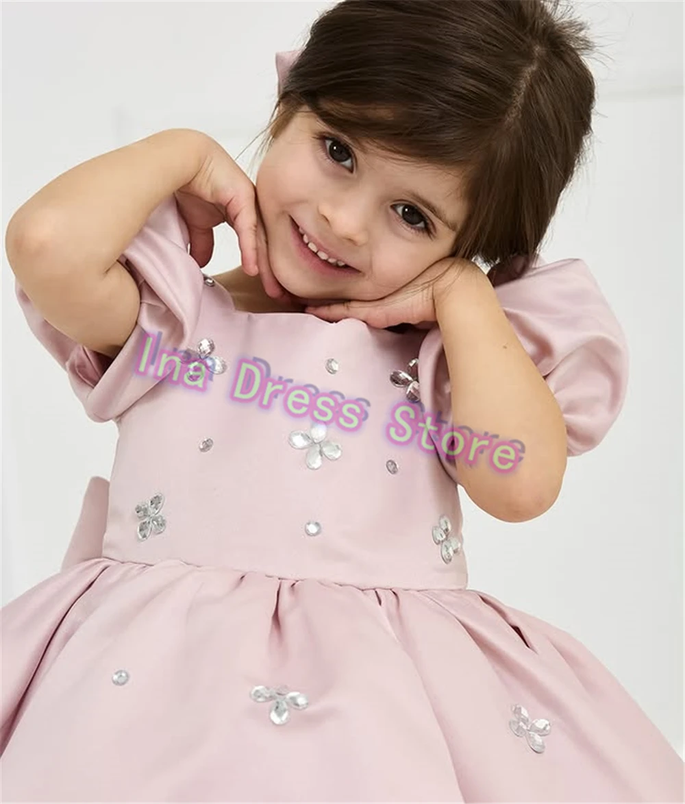 Lovely Satin Flower Girl Dress PINK Fluffy Rhinestones Applique Bow Belt Little Baby Girls Birthday Ball Party Evening Gowns
Lovely Satin Flower Girl Dress PINK Fluffy Rhinestones Applique Bow Belt Little Baby Girls Birthday Ball Party Evening Gowns