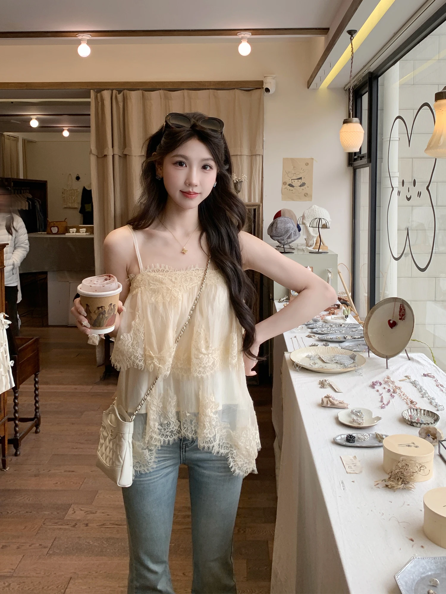 Gogogo Home Summer New Style Lace Splicing Irregular Halter Neck Vest Spicy Girl Top Women's Fashion Outerwear Polyester Fiber
Gogogo Home Summer New Style Lace Splicing Irregular Halter Neck Vest Spicy Girl Top Women's Fashion Outerwear Polyester Fiber