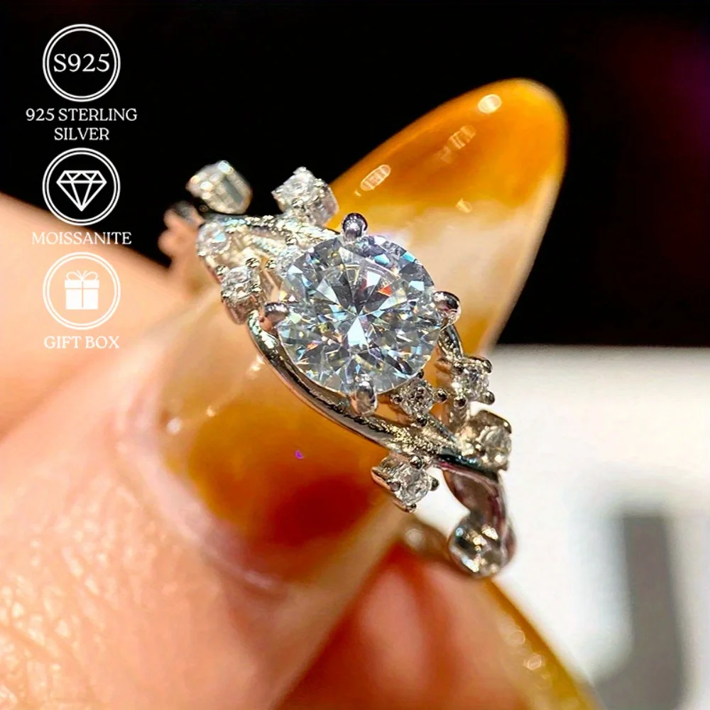 1pc 1/2Ct Moissanite S925 Blooming Pinellia Engagement Wedding Ring, The Perfect Jewelry, Anniversary Gift for Your Beloved Her.
1pc 1/2Ct Moissanite S925 Blooming Pinellia Engagement Wedding Ring, The Perfect Jewelry, Anniversary Gift for Your Beloved Her.