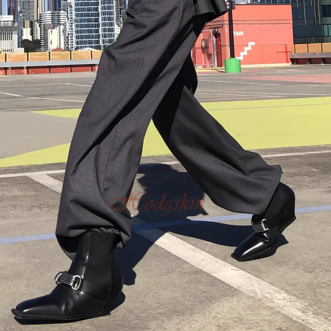 Square Toe Metal Chain Boots Wedges Slip On Ankle Boots Women New Style Shoes Spring Autumn Leather Fashion Designer Shoes Party
Square Toe Metal Chain Boots Wedges Slip On Ankle Boots Women New Style Shoes Spring Autumn Leather Fashion Designer Shoes Party