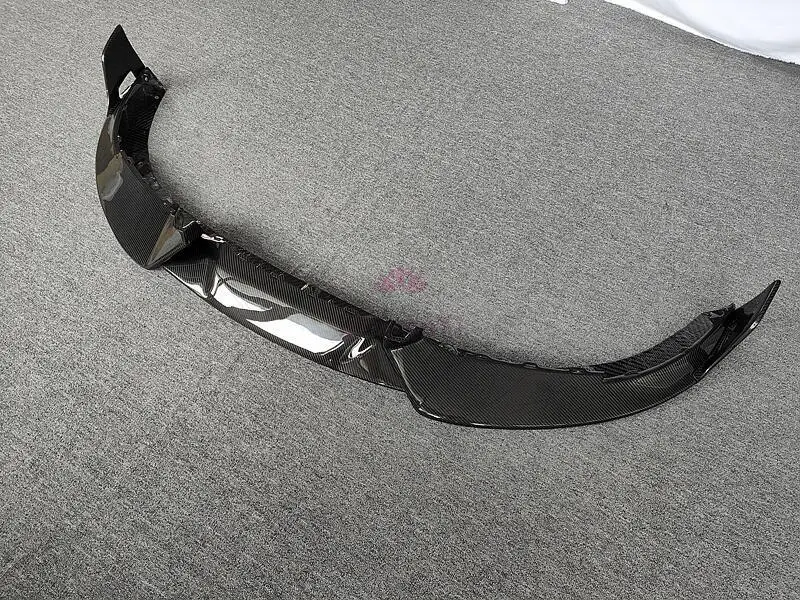 High Quality Dry Carbon Fiber M-style Front Bumper Edge Front Lip Body Kit for Porsche Taycan Modification
High Quality Dry Carbon Fiber M-style Front Bumper Edge Front Lip Body Kit for Porsche Taycan Modification