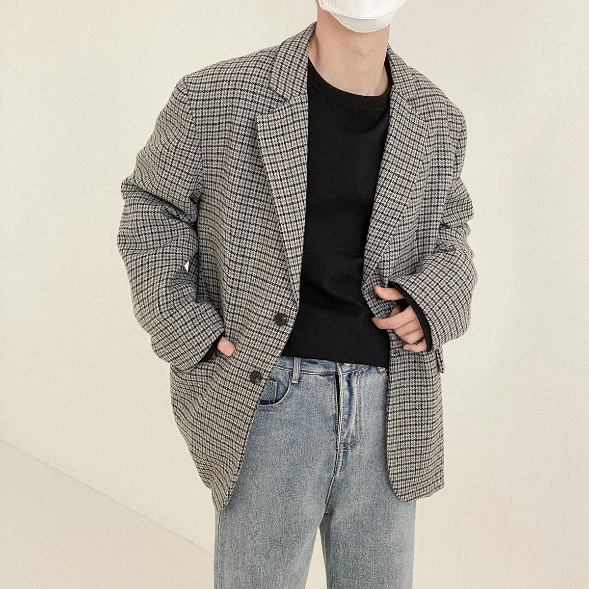 Men's Casual Long Sleeve Plaid Blazers, Loose Suit Jackets, Male Vintage Outerwear, Streetwear Fashion, Autumn, Winter, 2023
Men's Casual Long Sleeve Plaid Blazers, Loose Suit Jackets, Male Vintage Outerwear, Streetwear Fashion, Autumn, Winter, 2023