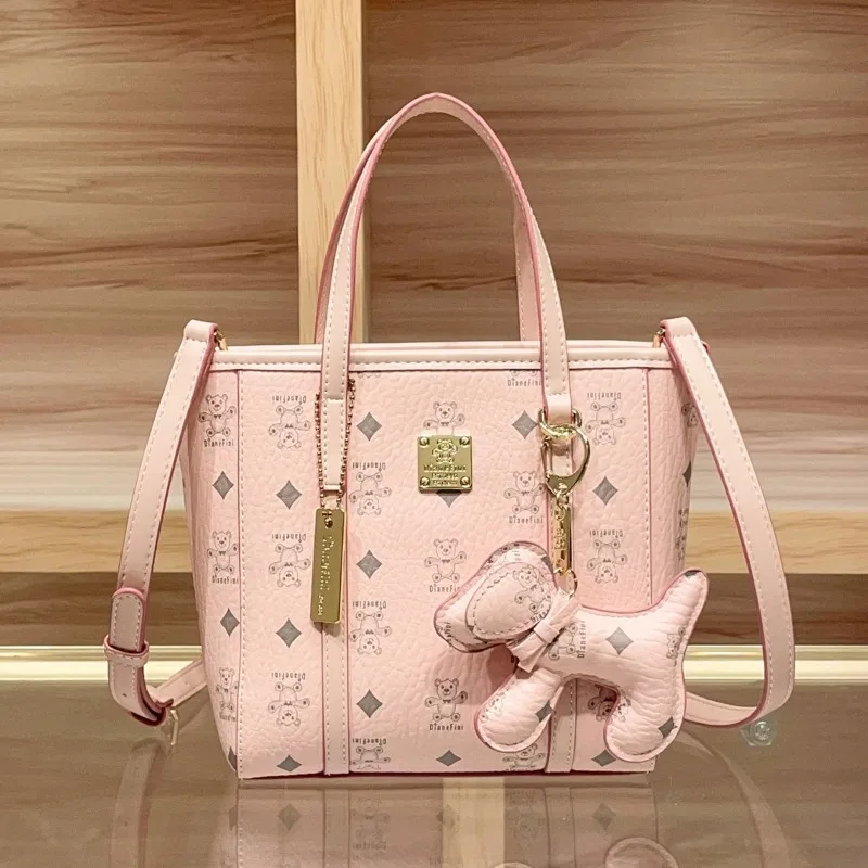 Vintage Designer Luxury Diaper Bag: Elegant Crossbody Messenger Bag For Women With Minimalist Look And Large Capacity Tote
Vintage Designer Luxury Diaper Bag: Elegant Crossbody Messenger Bag For Women With Minimalist Look And Large Capacity Tote