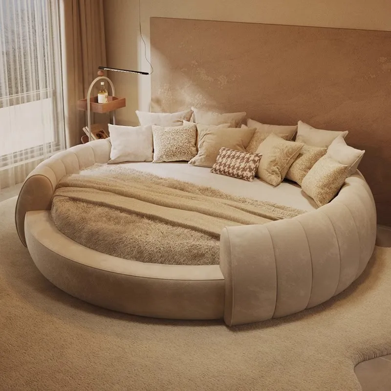 Italian Minimalist Bed Light Luxury Round Double Romantic Unique Girl Bed Princess Wedding Designer Muebles Hotel Furniture
Italian Minimalist Bed Light Luxury Round Double Romantic Unique Girl Bed Princess Wedding Designer Muebles Hotel Furniture