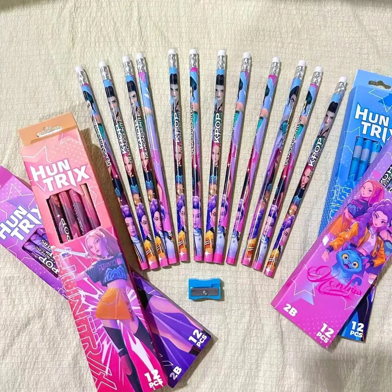12Pcs Anime Printed 2B Wooden Pencil Kit equipped with sharpener thoughtful stationery gift for kid rewards & birthday presents.
12Pcs Anime Printed 2B Wooden Pencil Kit equipped with sharpener thoughtful stationery gift for kid rewards & birthday presents.