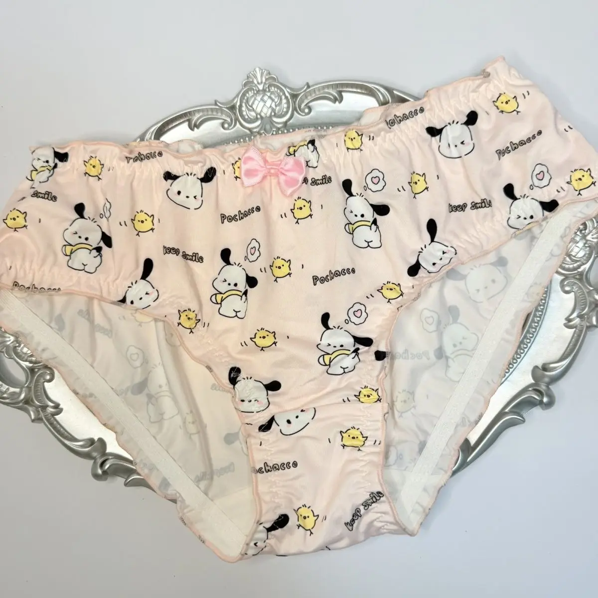 Sanrio Hello Kitty & Pochacco Cute "Milk Silk" Panties Cosplay
Sanrio Hello Kitty & Pochacco Cute "Milk Silk" Panties Cosplay