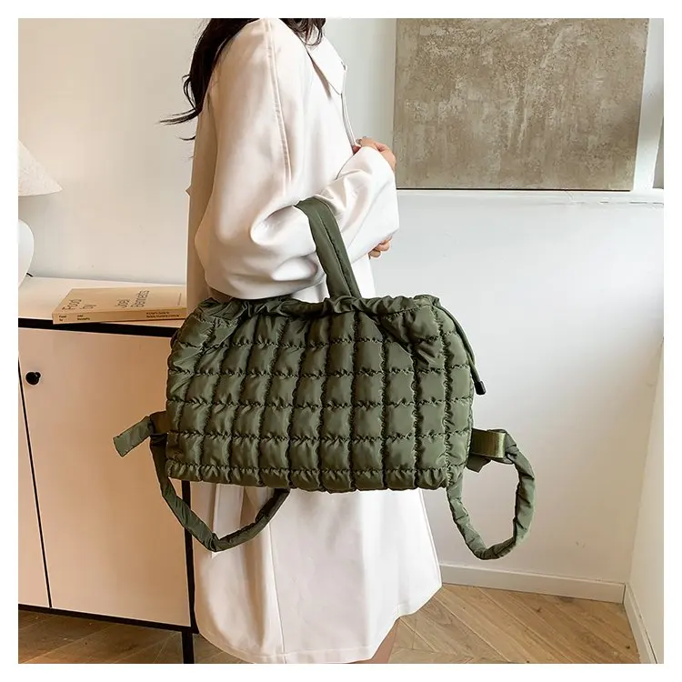 2025 Women's Shoulder Bag Durable Nylon Zipper Tote Waterproof Office Travel Daily Use Multi-Pocket Crossbody Purse Lightweight
2025 Women's Shoulder Bag Durable Nylon Zipper Tote Waterproof Office Travel Daily Use Multi-Pocket Crossbody Purse Lightweight