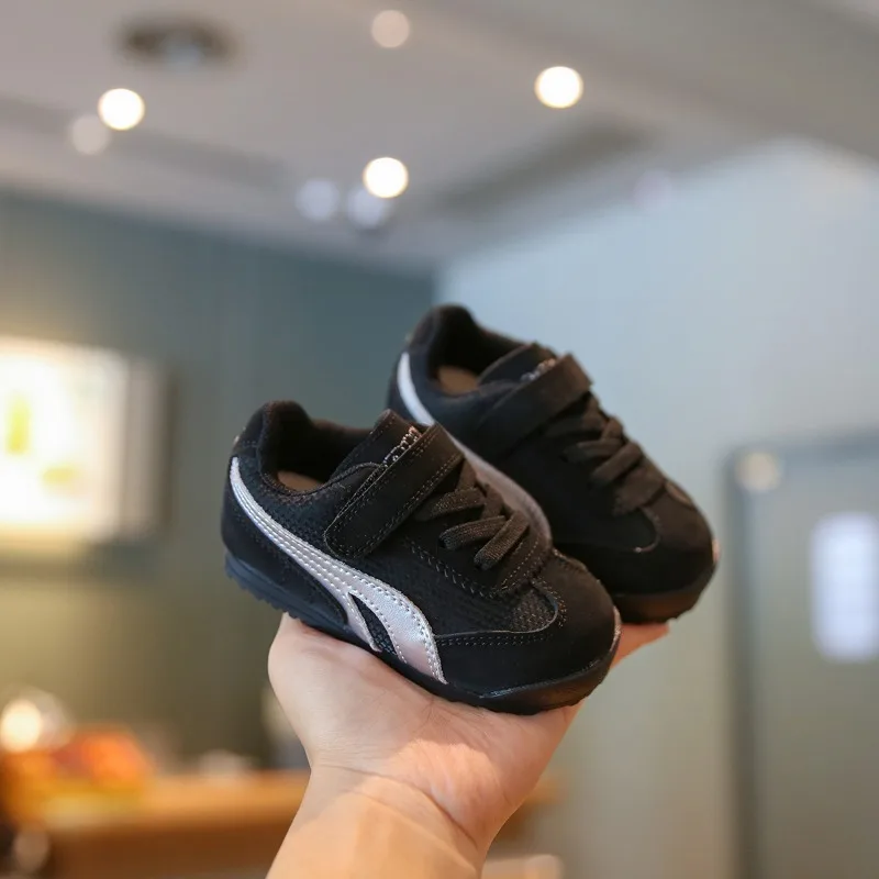Simple Casual Shoes for Boys Girls New Toddler Outdoor Sports Sneakers Versatile Baby Shoes Stylish Non-slip Breathable Shoes
Simple Casual Shoes for Boys Girls New Toddler Outdoor Sports Sneakers Versatile Baby Shoes Stylish Non-slip Breathable Shoes