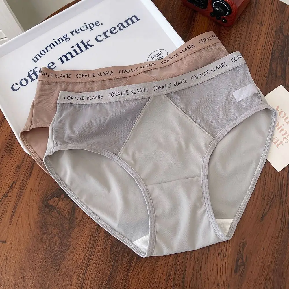 Letter Ice Silk Panties Elastic Cotton Crotch Ultra Thin Middle Waist Briefs Japanese Style Underwear Seamless Lingerie Female
Letter Ice Silk Panties Elastic Cotton Crotch Ultra Thin Middle Waist Briefs Japanese Style Underwear Seamless Lingerie Female