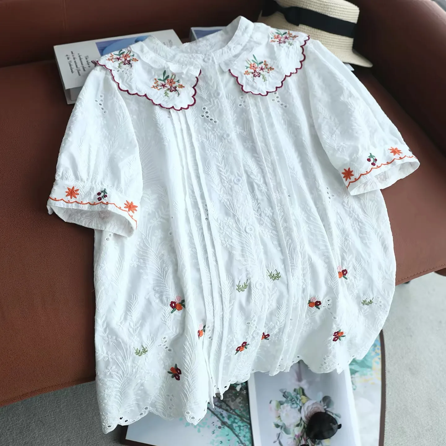 Womens Floral Embroidery Eyelet Blouse Peter Pan Collar Short Sleeve Tops Cotton Vintage Cottagecore Summer Shirts
Womens Floral Embroidery Eyelet Blouse Peter Pan Collar Short Sleeve Tops Cotton Vintage Cottagecore Summer Shirts