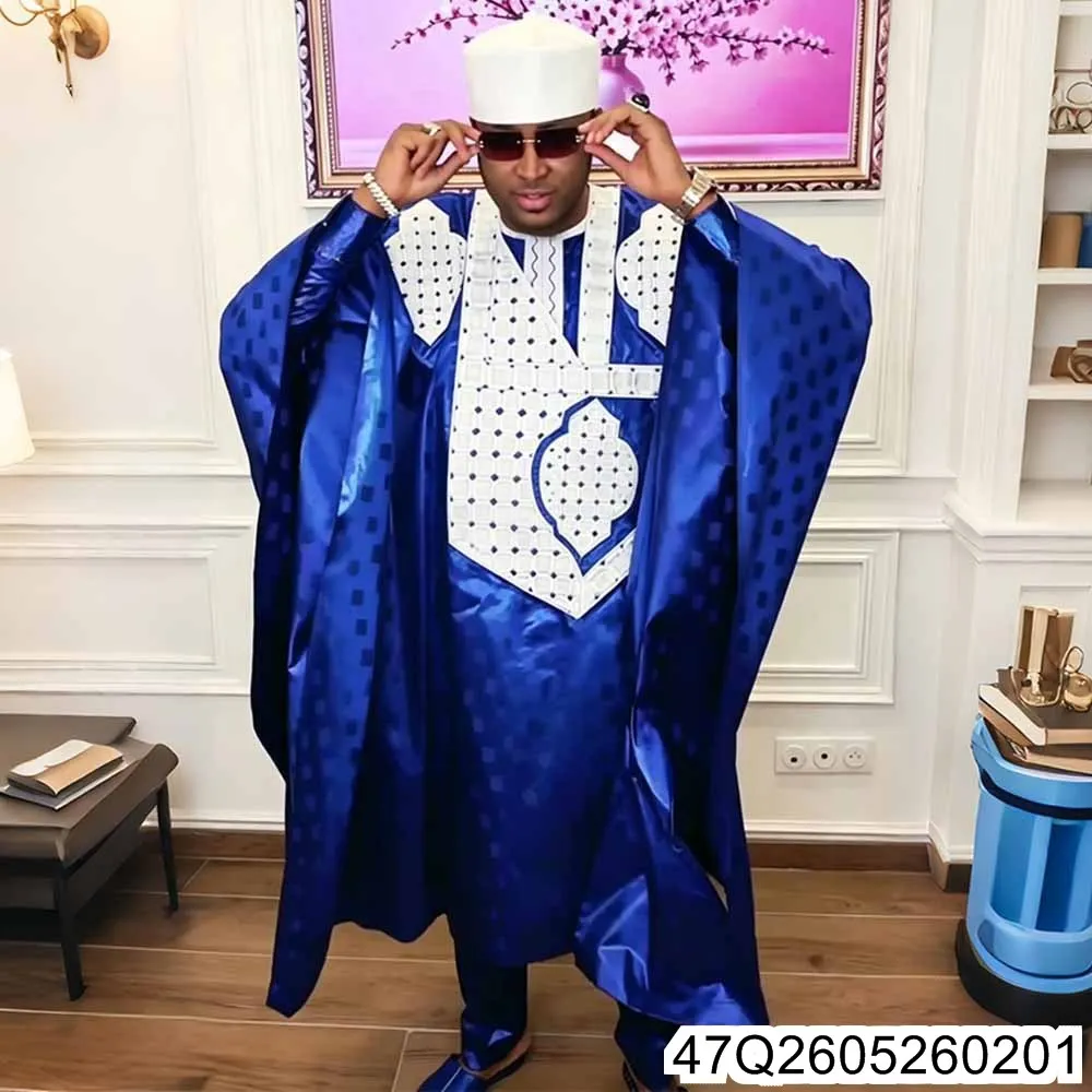 2026 New Jacquard Fabric Men's Three-piece Embroidered Fashionable Couple's Long Robe 47Q26052602
2026 New Jacquard Fabric Men's Three-piece Embroidered Fashionable Couple's Long Robe 47Q26052602
