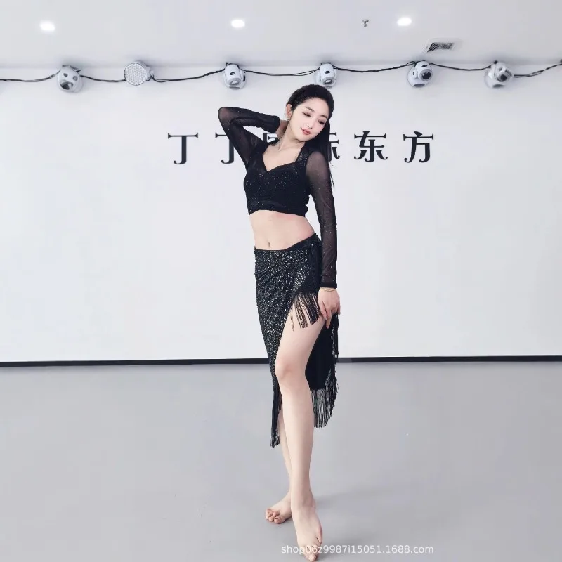 customized bellydance practice top performance clothes sprinkled with silver water gauze top with hot silver tassel hip scarf
customized bellydance practice top performance clothes sprinkled with silver water gauze top with hot silver tassel hip scarf