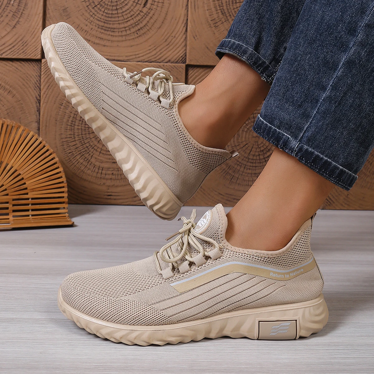 Men's Casual Knit Lace-Up Sneakers, Breathable Mesh Upper Sports Shoes, All-Day Lightweight Footwear
Men's Casual Knit Lace-Up Sneakers, Breathable Mesh Upper Sports Shoes, All-Day Lightweight Footwear
