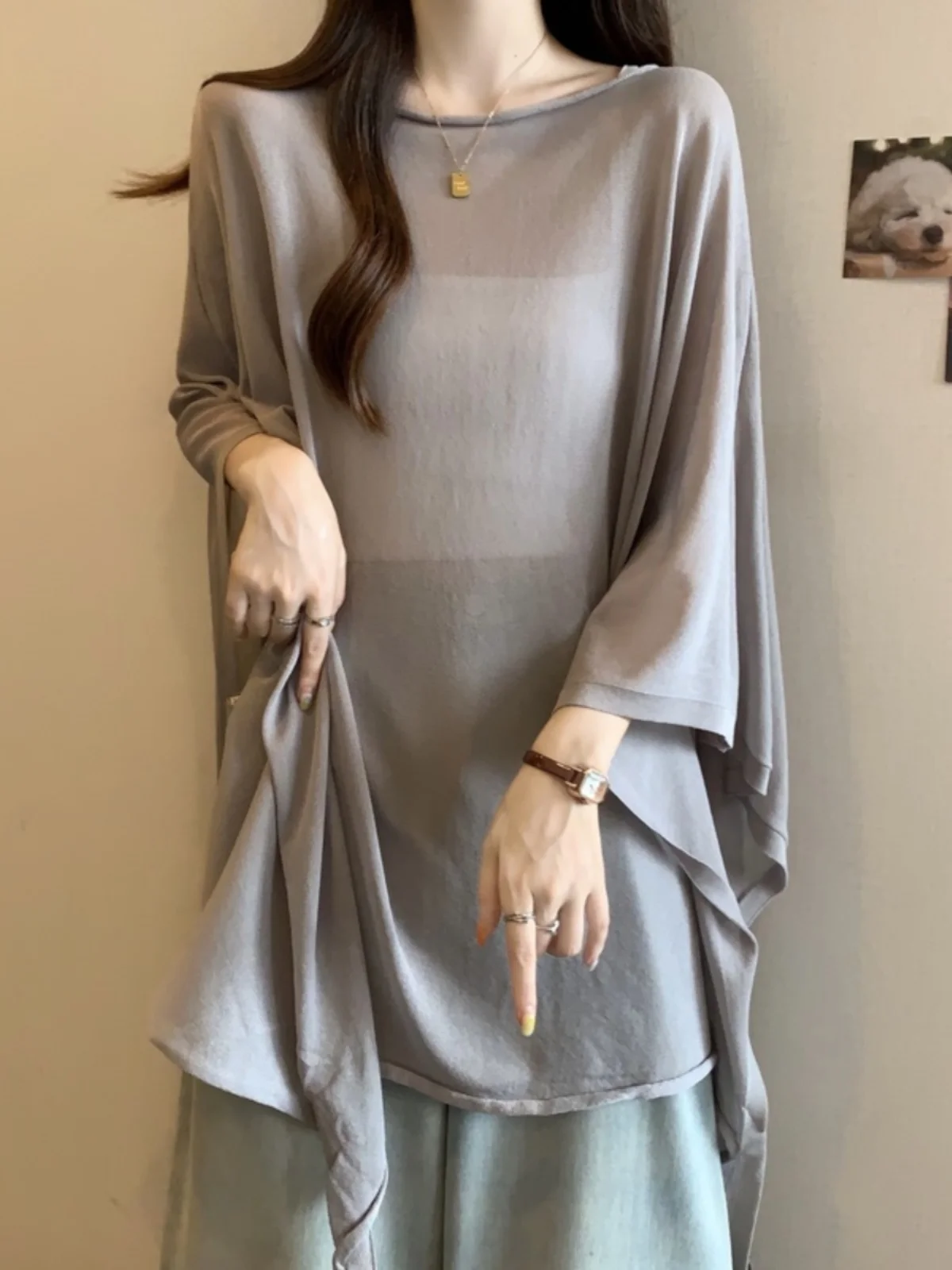 Thin Ice Silk Knitted Shawl Women's Summer Large Size Slimming Mid-Length Cover-Up Top Asymmetrical Commute Style Batwing Sleeve
Thin Ice Silk Knitted Shawl Women's Summer Large Size Slimming Mid-Length Cover-Up Top Asymmetrical Commute Style Batwing Sleeve
