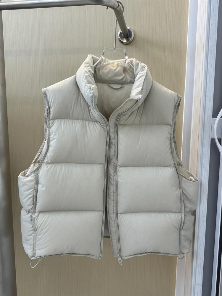 Women's Thickened Puffer Vest Stand Collar Warm Cozy Faux Fur Sleeveless Jacket Outerwear Commute Style Duck down Vest
Women's Thickened Puffer Vest Stand Collar Warm Cozy Faux Fur Sleeveless Jacket Outerwear Commute Style Duck down Vest