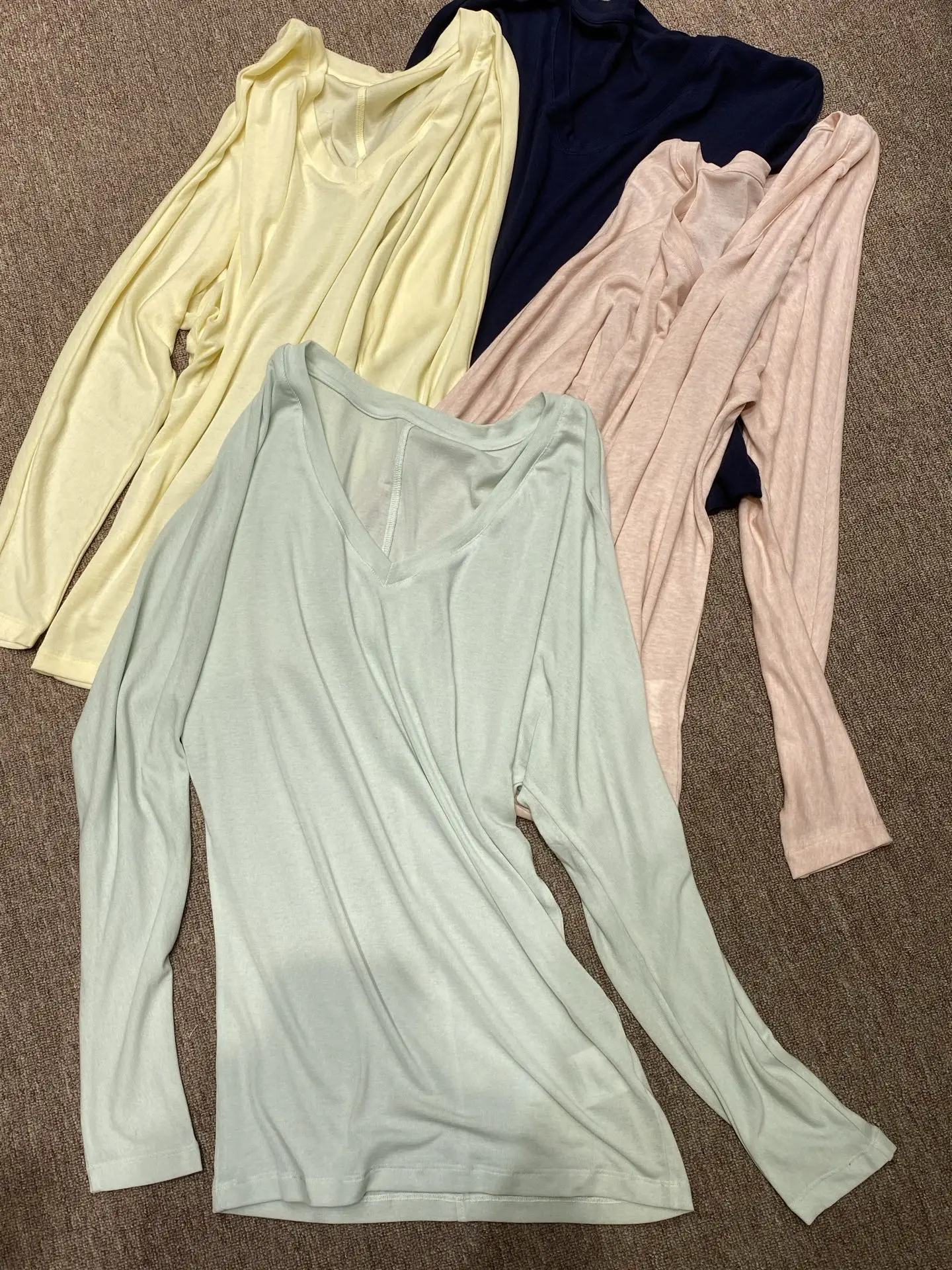 Slimming V-Ne Long Sve Lightweight See-tough Women's Knitted Top Faionable Versatile Belted Cover up Commute Sle
Slimming V-Ne Long Sve Lightweight See-tough Women's Knitted Top Faionable Versatile Belted Cover up Commute Sle