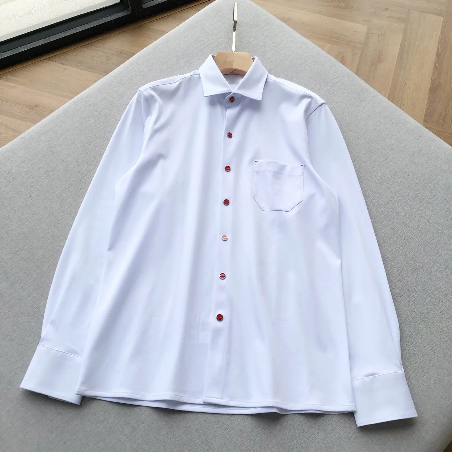 SIJITONGDA New high-quality casual shirts for men in early spring, summer and autumn in 2025, size M -2XL.
SIJITONGDA New high-quality casual shirts for men in early spring, summer and autumn in 2025, size M -2XL.