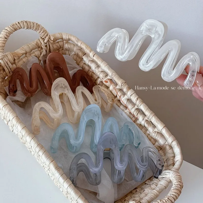 K-Style Crystal Jelly Color Wave Claw Clip for Girls INS Casual Resin Hair Claw for Women 2025 Bun Updo Cute Hai Accessories
K-Style Crystal Jelly Color Wave Claw Clip for Girls INS Casual Resin Hair Claw for Women 2025 Bun Updo Cute Hai Accessories