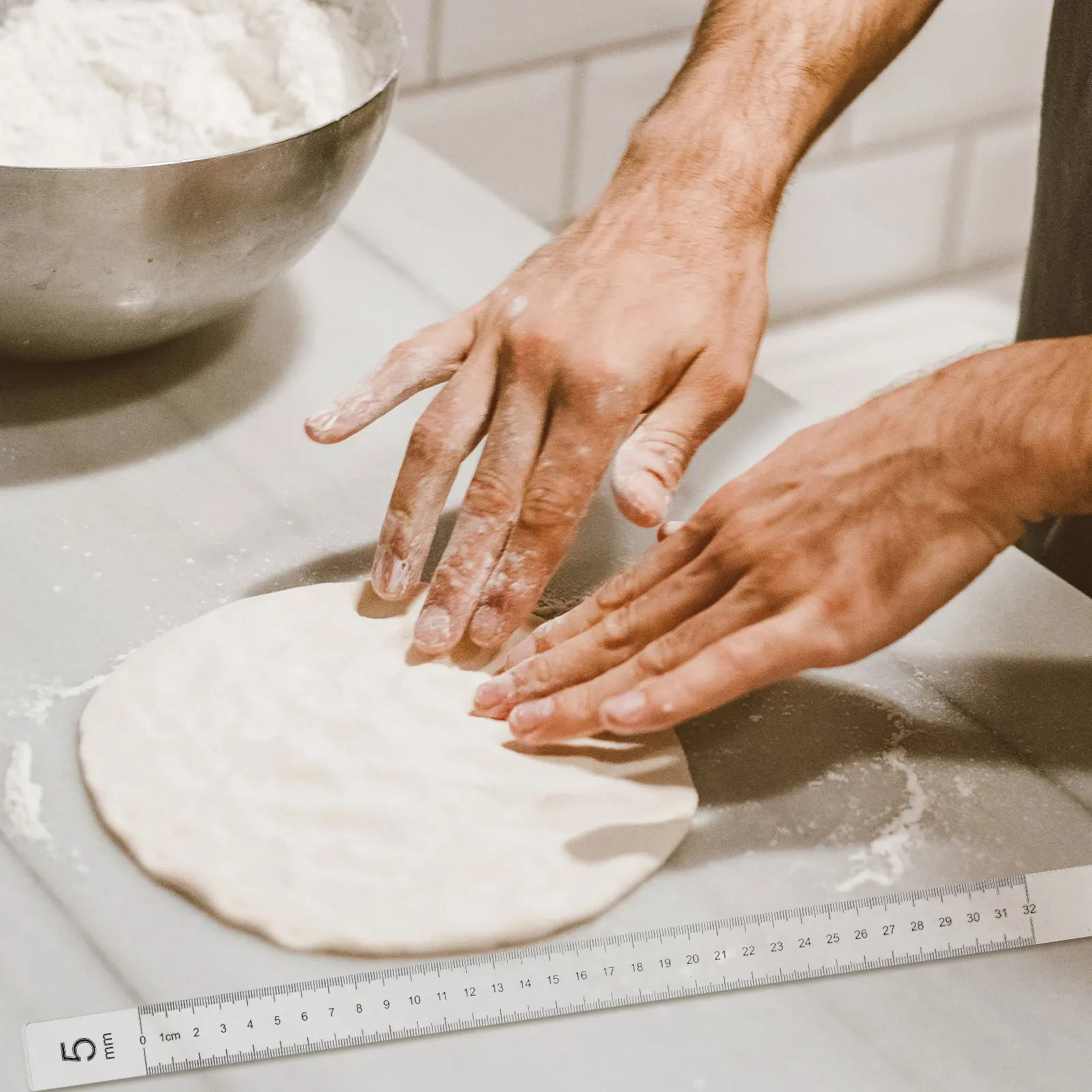 2pcs Balance Ruler Dough Thickness Measuring Tool Biscuit Leveling Rolling Pin Guides Strip Pastry Pie Crust Maker Snack Baking
2pcs Balance Ruler Dough Thickness Measuring Tool Biscuit Leveling Rolling Pin Guides Strip Pastry Pie Crust Maker Snack Baking