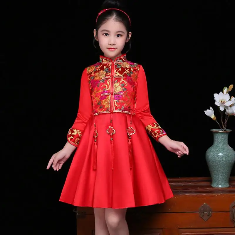 Children's Retro Cheongsam Traditional Chinese Princess Dress Child Festival Stage Performance Costumes New Year Girls' Qipao
Children's Retro Cheongsam Traditional Chinese Princess Dress Child Festival Stage Performance Costumes New Year Girls' Qipao