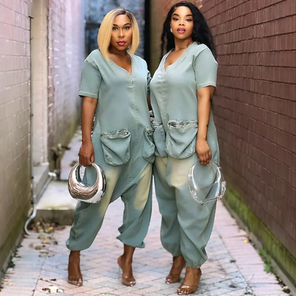 Women Jeans Washed Denim Jumpsuit Pants Ankle Length Jean V Neck Loose Overalls Pockets Solid Basics 2026 Casual Spliced Rompers
Women Jeans Washed Denim Jumpsuit Pants Ankle Length Jean V Neck Loose Overalls Pockets Solid Basics 2026 Casual Spliced Rompers