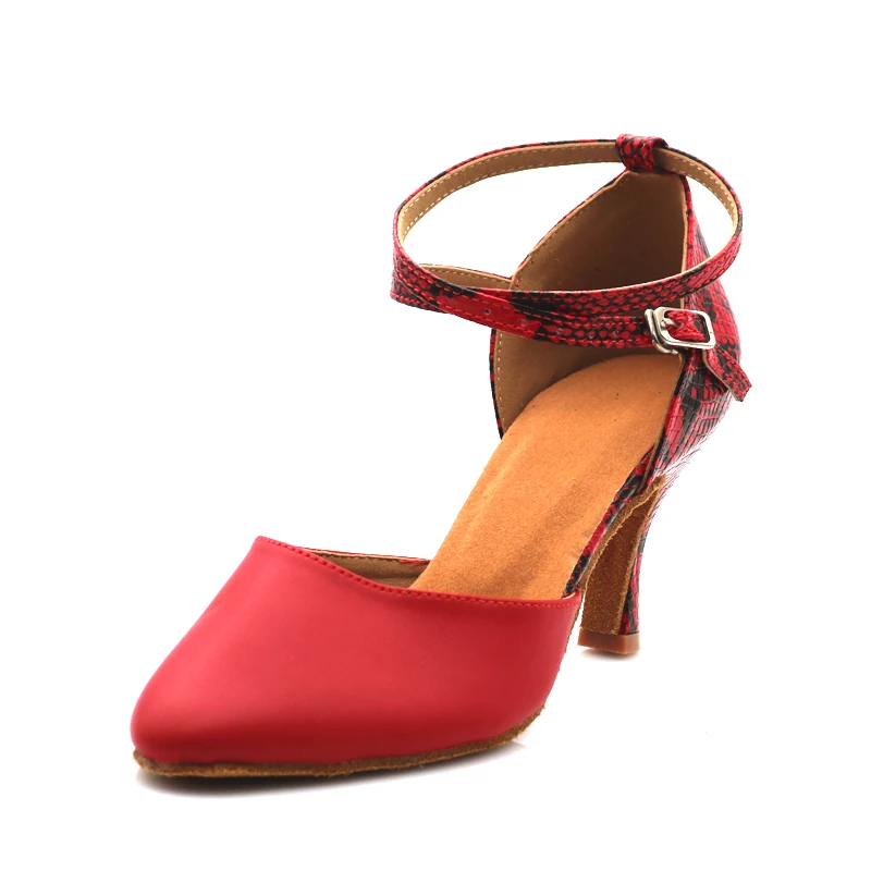 Профессиональные туфли для латинских танцев, женские летние сандалии для взрослых, домашние танцевальные туфли на мягкой подошве, национальный стандарт, бальные танцы
Профессиональные туфли для латинских танцев, женские летние сандалии для взрослых, домашние танцевальные туфли на мягкой подошве, национальный стандарт, бальные танцы