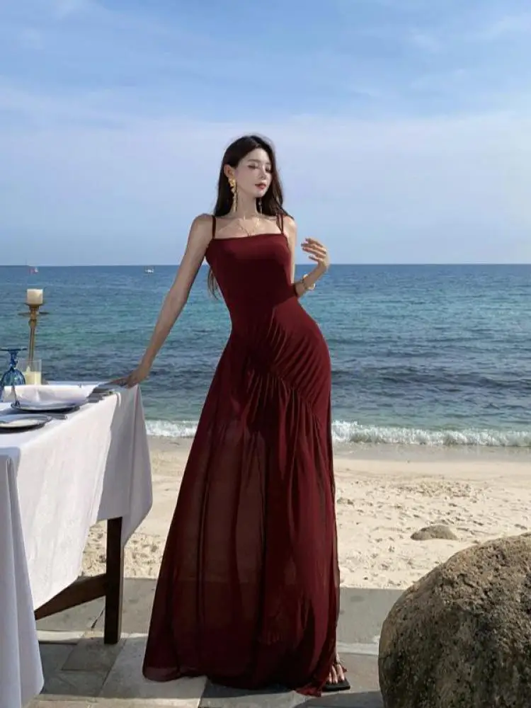 Summer 2025 Red Mesh Sleeveless Backless Pleated Split Slip Long Dresses Women Sexy Club Elegant Vacation Party Dress Simplicity
Summer 2025 Red Mesh Sleeveless Backless Pleated Split Slip Long Dresses Women Sexy Club Elegant Vacation Party Dress Simplicity