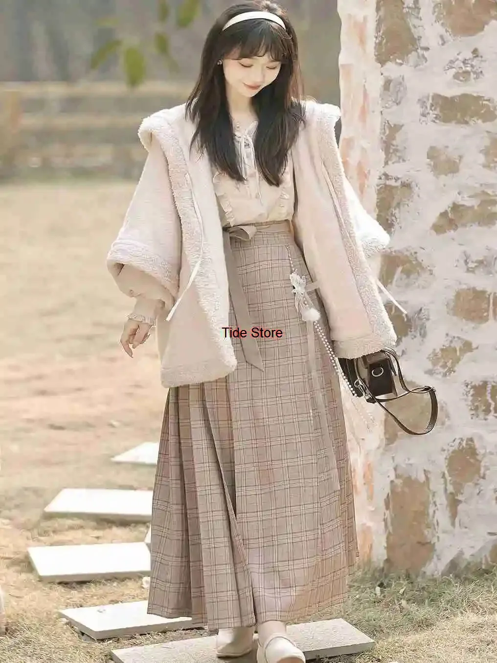 White Tea Cocoa Improved New Chinese Style Hanfu Women's National Style Daily Coat and Skirt Han Element Set Autumn Winter
White Tea Cocoa Improved New Chinese Style Hanfu Women's National Style Daily Coat and Skirt Han Element Set Autumn Winter