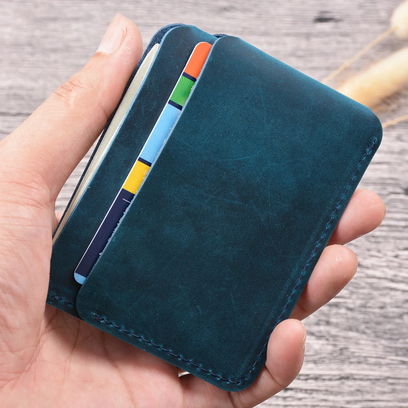 Genuine Leather Short Wallet Card Holder Vintage Card Cases Creative Minimalist Pocket Wallet Women's Mini Purse Change Pouch 
Genuine Leather Short Wallet Card Holder Vintage Card Cases Creative Minimalist Pocket Wallet Women's Mini Purse Change Pouch