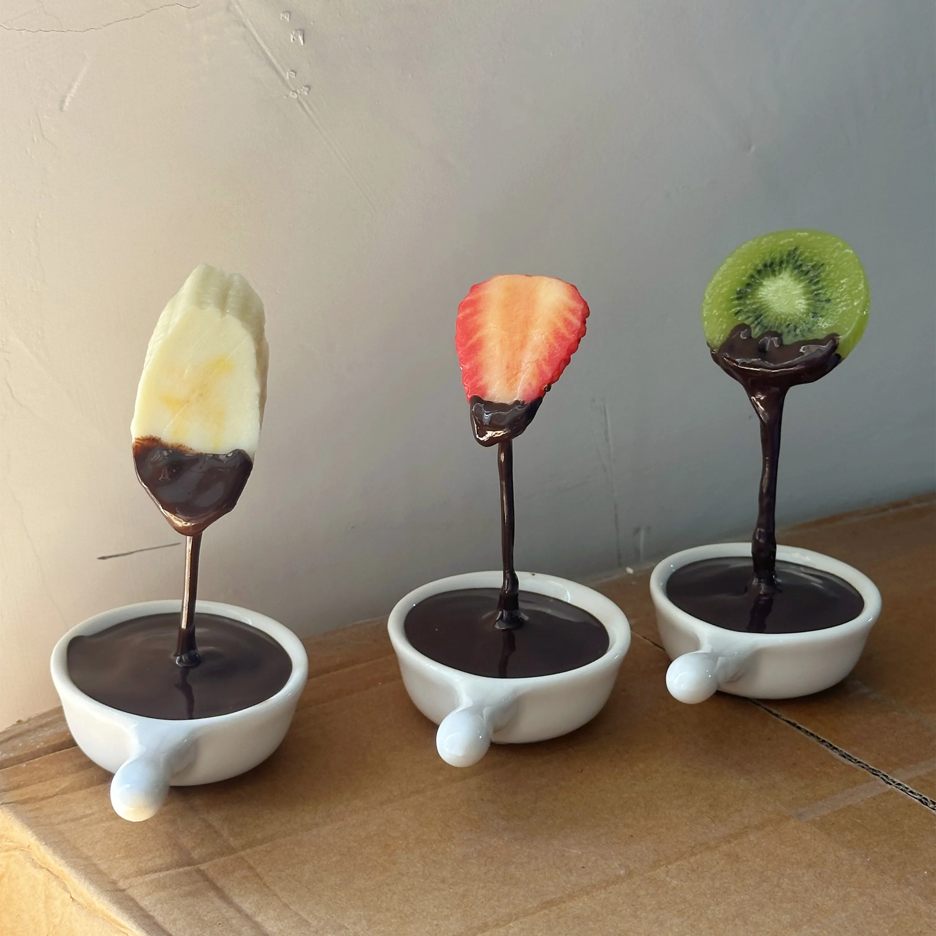Fake Sauce Dipping Bowls Simulated Fruit Chicken Dip Models Food Display Props Photography Dripping Advertisers Design Durable
Fake Sauce Dipping Bowls Simulated Fruit Chicken Dip Models Food Display Props Photography Dripping Advertisers Design Durable