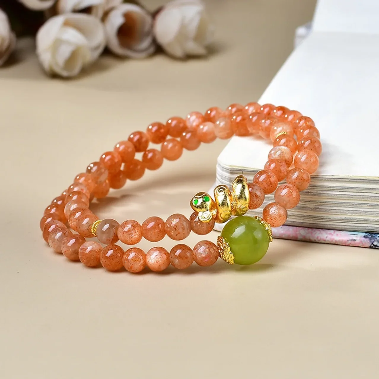 Natural Golden Strawberry, Qingti Milk Cover, Crystal Bracelet, Original Design of Women's Light Luxury Fashion Bracelet
Natural Golden Strawberry, Qingti Milk Cover, Crystal Bracelet, Original Design of Women's Light Luxury Fashion Bracelet