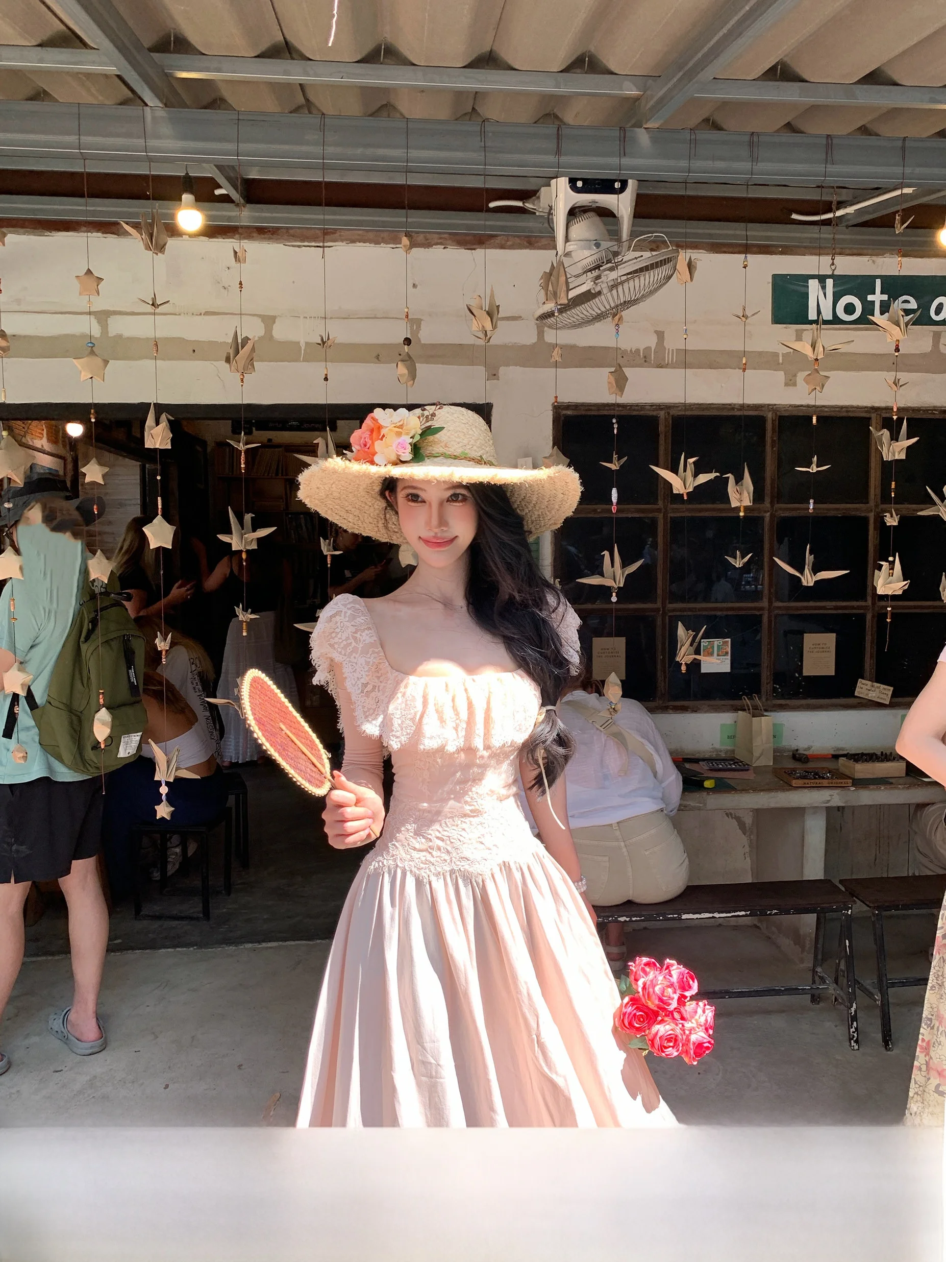 Sweet Summer Vacation Style Lace Splice Long Dress Women's mid High Waist A-Line Skirt Sexy Style No Sleeve Zipper Closure
Sweet Summer Vacation Style Lace Splice Long Dress Women's mid High Waist A-Line Skirt Sexy Style No Sleeve Zipper Closure