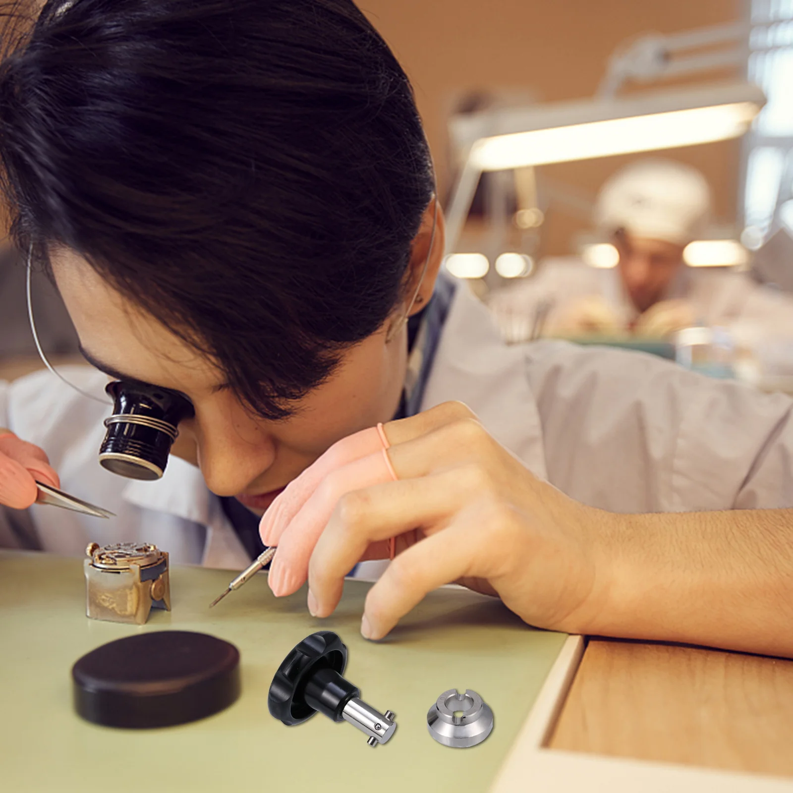 Wristwatch Repair Tool 365Mm High Precision Watch Case Opener with Die for Secure Back Cover Removal and Maintenance Kit
Wristwatch Repair Tool 365Mm High Precision Watch Case Opener with Die for Secure Back Cover Removal and Maintenance Kit