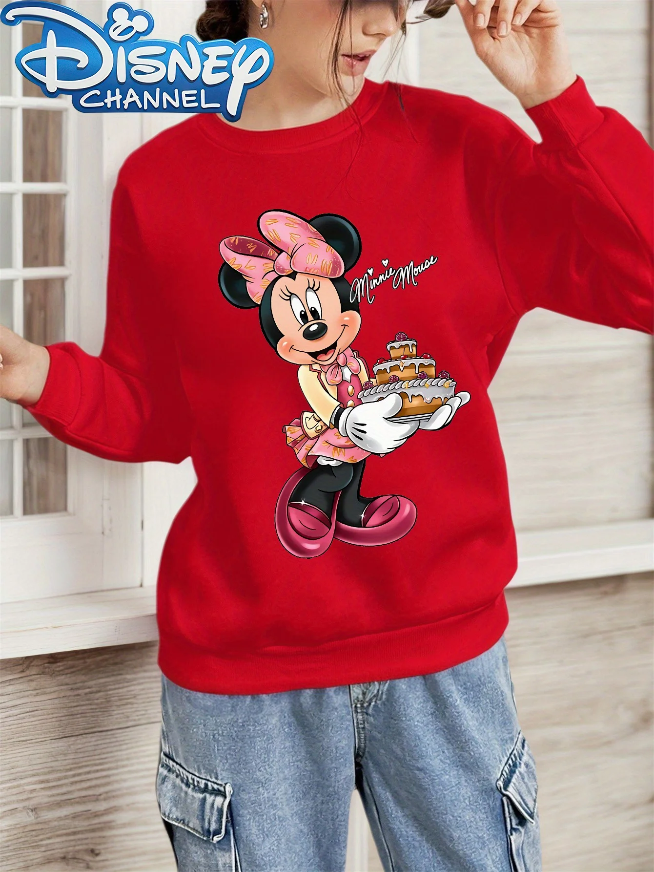 Осень/зима 2022, спортивная одежда Disney с шеф-поварами и тарелками для торта, женская повседневная модная толстовка с круглым вырезом
Осень/зима 2022, спортивная одежда Disney с шеф-поварами и тарелками для торта, женская повседневная модная толстовка с круглым вырезом