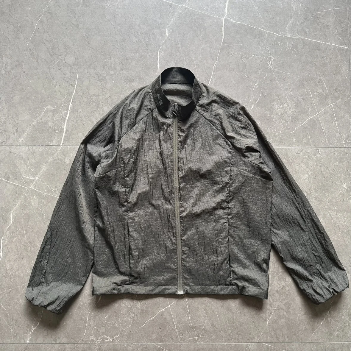 Uvu sunscreen protection ultra-thin breathable jacket sports outdoor running quick-drying skin summer jacket
Uvu sunscreen protection ultra-thin breathable jacket sports outdoor running quick-drying skin summer jacket