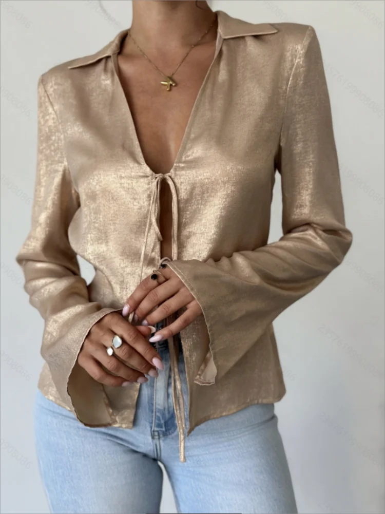 Female Sexy Vintage Blouse Satin Long Sleeves V-Neck Bow Street Fashion Slim Solid Tie-Up New Chic Shirts Tops 
Female Sexy Vintage Blouse Satin Long Sleeves V-Neck Bow Street Fashion Slim Solid Tie-Up New Chic Shirts Tops