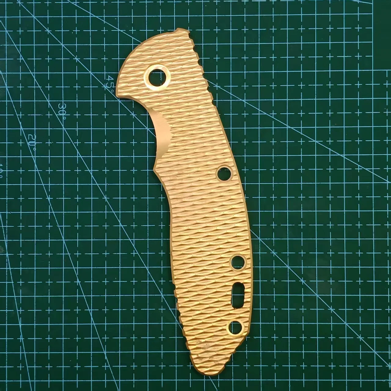 1 Pc Custom Made Brass Knife Handle Scale for Rick Hinderer XM18 3.5” Knives
1 Pc Custom Made Brass Knife Handle Scale for Rick Hinderer XM18 3.5” Knives