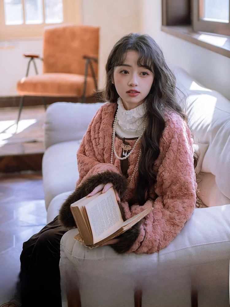 Широкие брюки Rose Caramel из искусственного меха, женские зимние ветрозащитные, мягкие, для повседневной носки, винтажные, из хрустального вельвета, длинные, Sve
Широкие брюки Rose Caramel из искусственного меха, женские зимние ветрозащитные, мягкие, для повседневной носки, винтажные, из хрустального вельвета, длинные, Sve