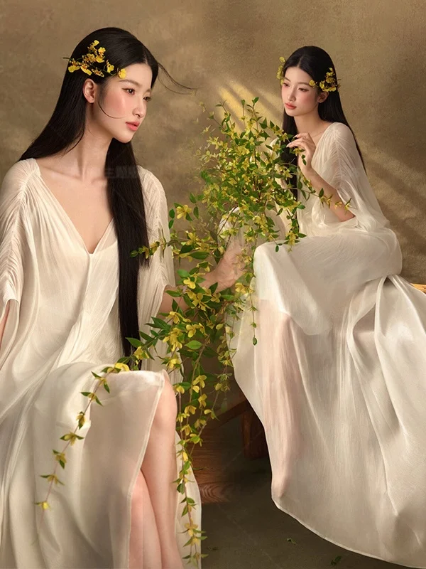 White Wedding Dress Studio New Style Art Photo Zen Atmosphere Photography Clothing Chinese Retro New Bride Dress
White Wedding Dress Studio New Style Art Photo Zen Atmosphere Photography Clothing Chinese Retro New Bride Dress