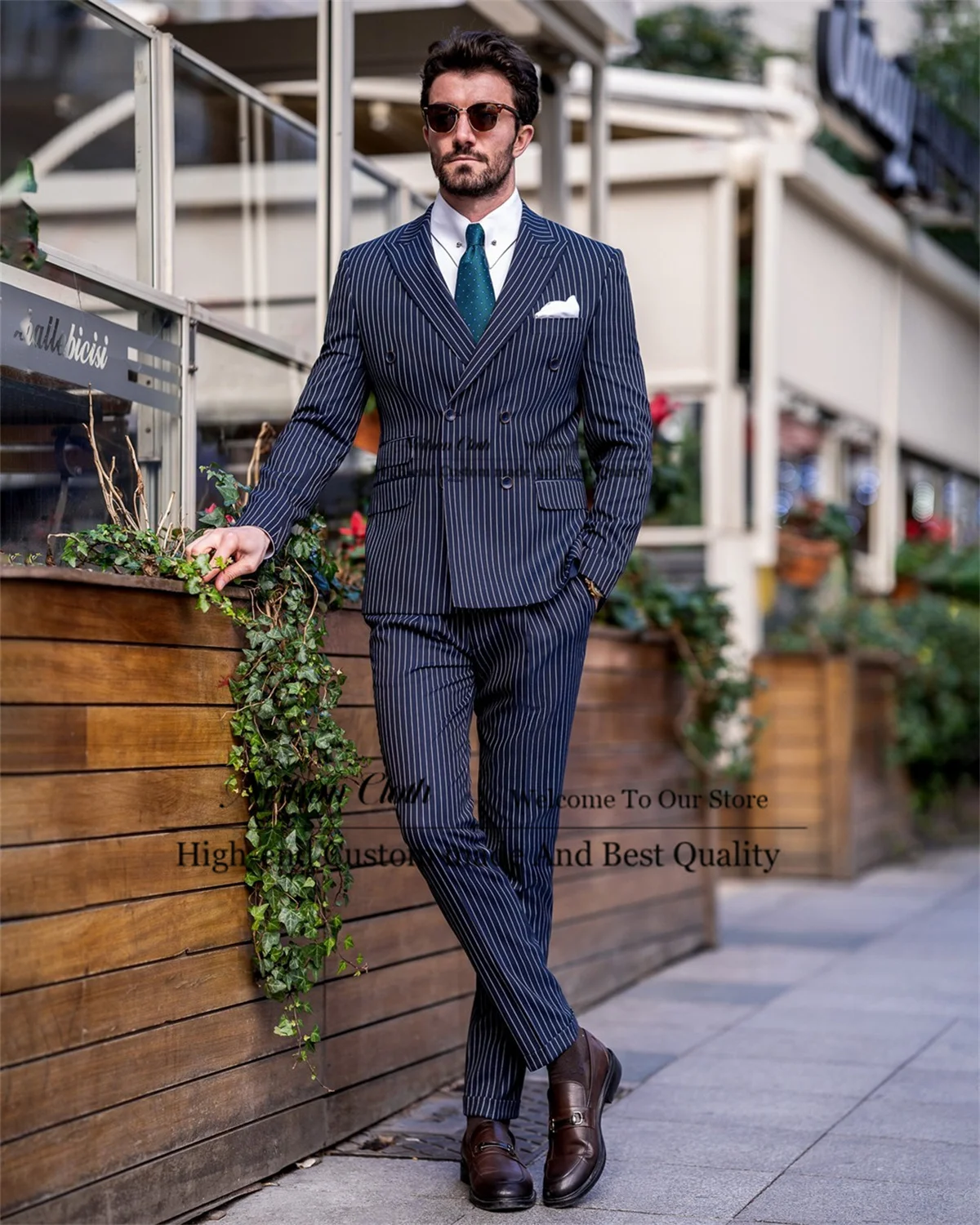 Narrow Stripe Peaked Lapel Male Prom Blazers 2 Pcs Sets Navy Blue Groom Wedding Tuxedos Slim Fit Double Breasted Terno Masculino
Narrow Stripe Peaked Lapel Male Prom Blazers 2 Pcs Sets Navy Blue Groom Wedding Tuxedos Slim Fit Double Breasted Terno Masculino