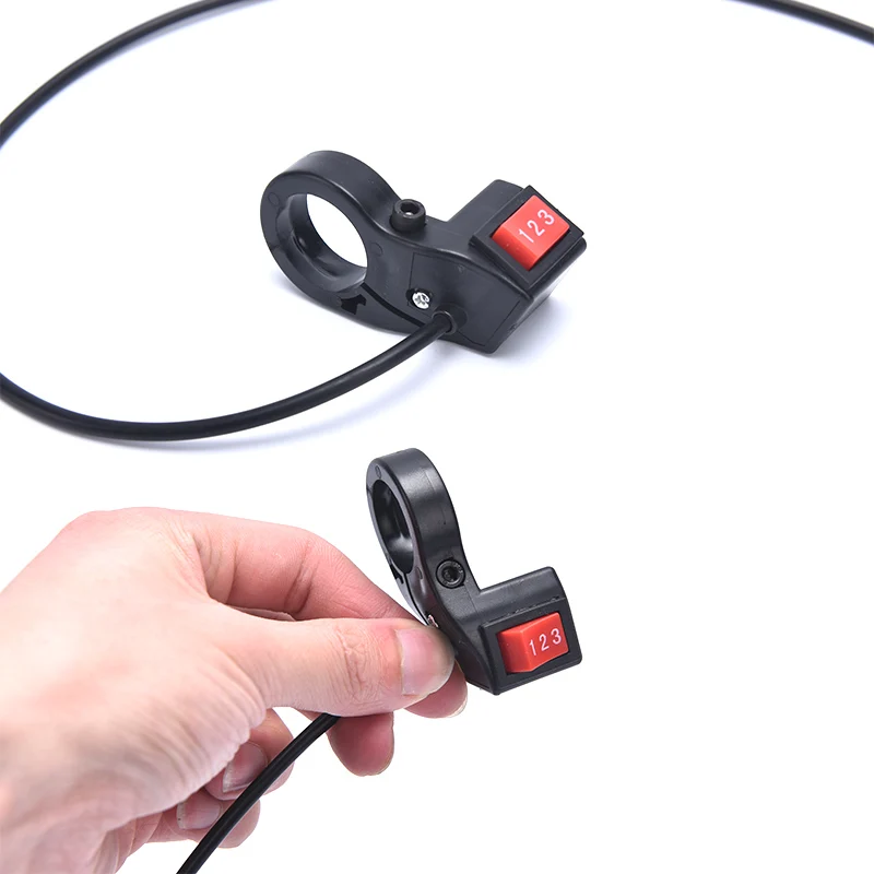 Трехскоростной переключатель, высокосредние и низкие переключатели передач, универсальная кнопка для руля электровелосипеда, скутера
Трехскоростной переключатель, высокосредние и низкие переключатели передач, универсальная кнопка для руля электровелосипеда, скутера