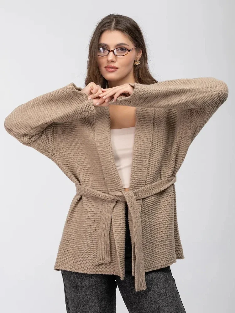 Women's V-neck Knitted Cardigan Loose Fit Solid Color Korean Fashion Lace-Up Autumn Winter Sweater 2025 Leisure Style Cardigan
Women's V-neck Knitted Cardigan Loose Fit Solid Color Korean Fashion Lace-Up Autumn Winter Sweater 2025 Leisure Style Cardigan